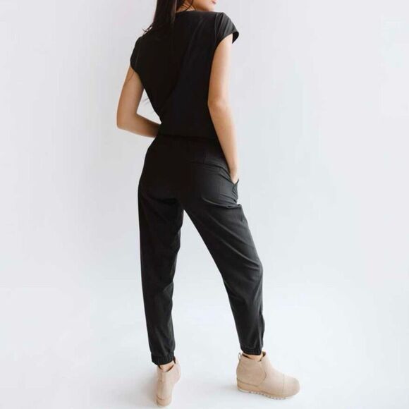 NWOT Albion Cap Sleeve Black Jumpsuit Romper Women's Small - Picture 2 of 16